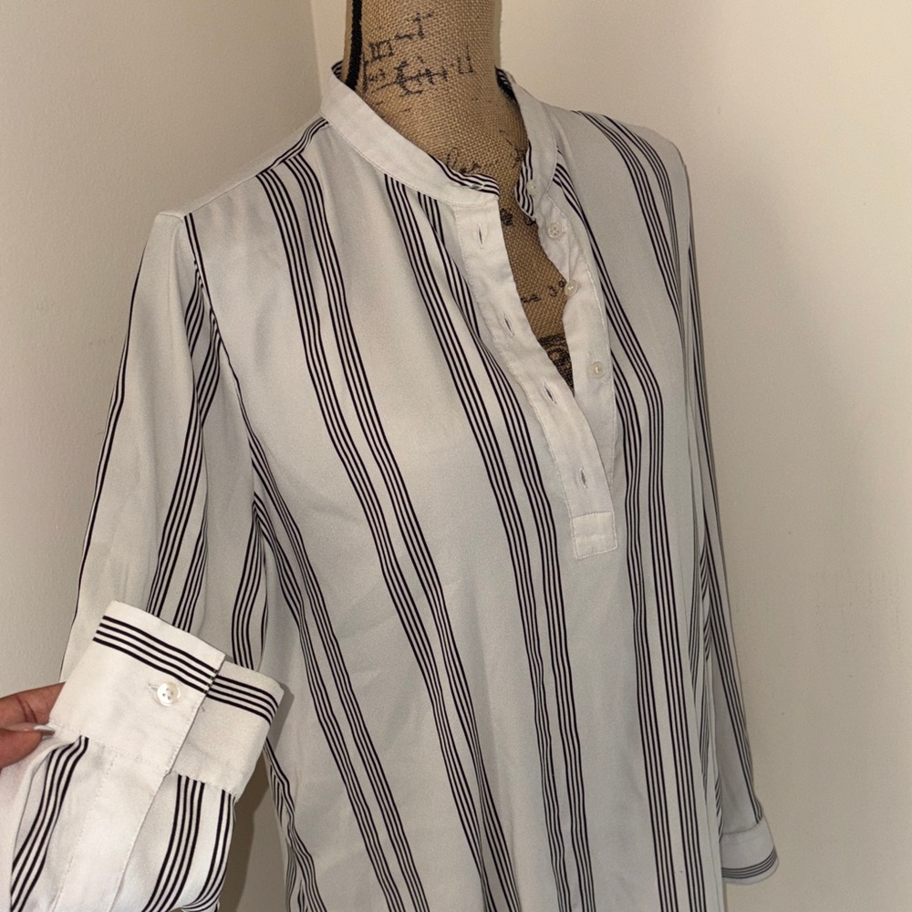 Women's White and Navy Striped Tunic Blouse - Picture 2 of 6